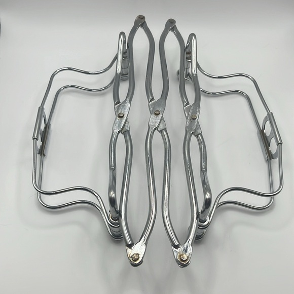 Trivet Casserole Dish Holder Expandable Chrome Metal Midcentury ROSTI Italy VTG - Picture 2 of 6